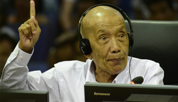 អតីត​មេ​គុក​ទួល​ស្លែង ក្នុង​របប​កម្ពុជា​ប្រជាធិបតេយ្យ កាំ​ង ហ្កេ​ក​អ៊ា​វ ហៅ​ឌុ​ច បាន​ទទួលមរណភាព នៅ​មន្ទីរពេទ្យ​មិត្តភាព​ខ្មែរ​សូ​វៀត